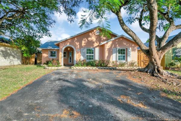 Princetonian By The Park, 24981 SW 128th Path, Princeton, Florida 33032, image 2