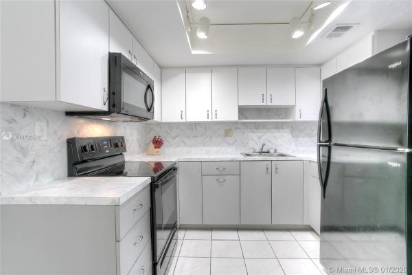 Habitat 2, 2212 NW 59th Ter #68-C, Lauderhill, Florida 33313, image 2