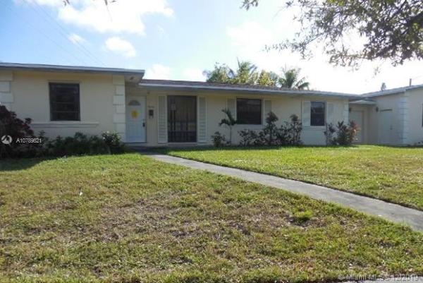 Palmetto Country Club Estates, 9860 Colonial Dr, Palmetto Estates, Florida 33157, image 2
