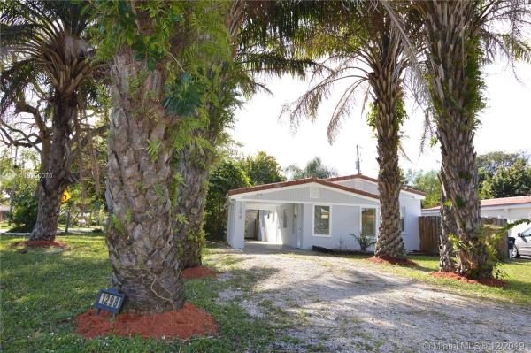 1298 NE 178th St, Miami, Florida 33162, image 2