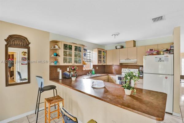 Allapattah Square, 1737 NW 49th St, Miami, Florida 33142, image 2