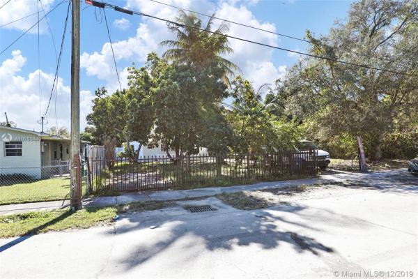 Greenacres, 2126 NW 44th St, Brownsville, Florida 33142, image 2