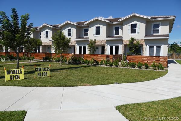 Townhomes On Coconut Palm, 12767 SW 247th St #12767, Princeton, Florida 33032, image 2