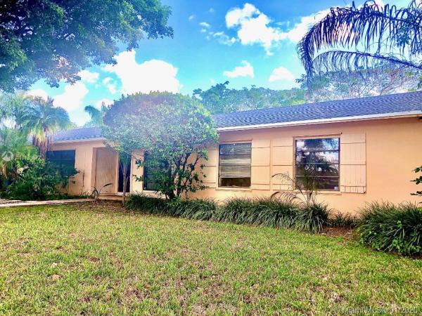 Pine Shore, 11220 SW 128th St, Three Lakes, Florida 33176, image 2