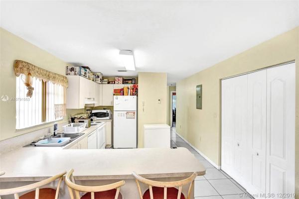 Golden Gardens, 3614 NW 189th St, Miami Gardens, Florida 33056, image 2
