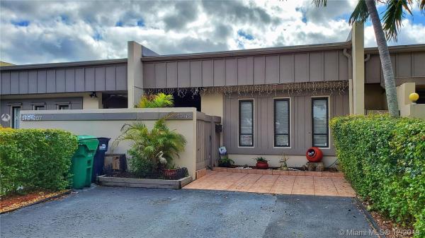 Creekside Villas, 10516 SW 74th Ln #10516, Kendall, Florida 33173, image 2