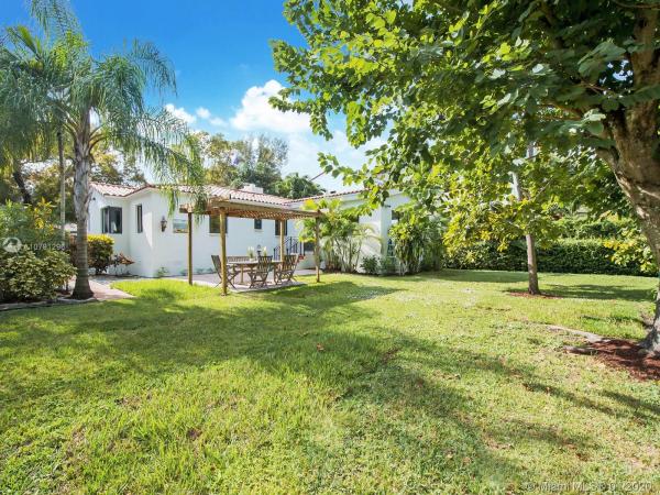Biltmore, 531 Sevilla Ave, Coral Gables, Florida 33134, image 2