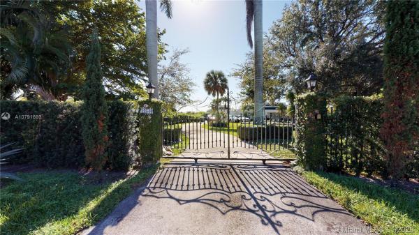 Sweetwater Estates, 12540 SW 6th St, Tamiami, Florida 33184, image 2