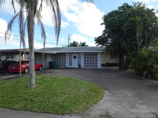 2321 Tarpon Dr, Miramar, Florida 33023, image 2