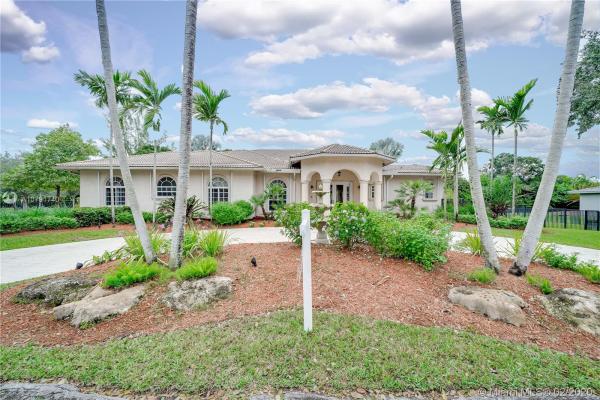 Oakwood Estates, 13441 SW 29th Ct, Davie, Florida 33330, image 2