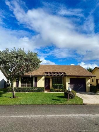 Buttonwood West, 6233 Red Cedar Cir, Greenacres, Florida 33463, image 2