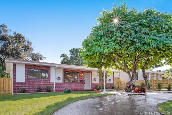 278 NE 116th St, Unincorporated Dade County, Florida 33161, image 2