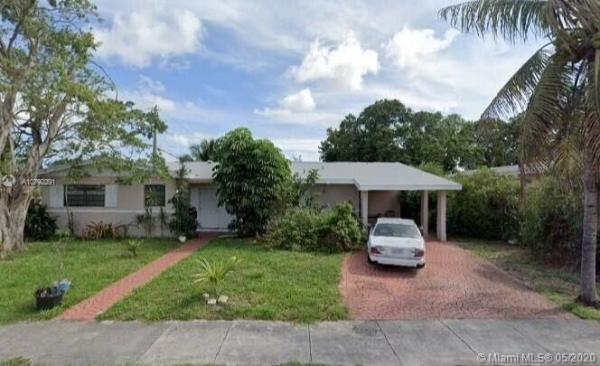 Highland Manor, 570 NE 178th St, North Miami Beach, Florida 33162, image 2