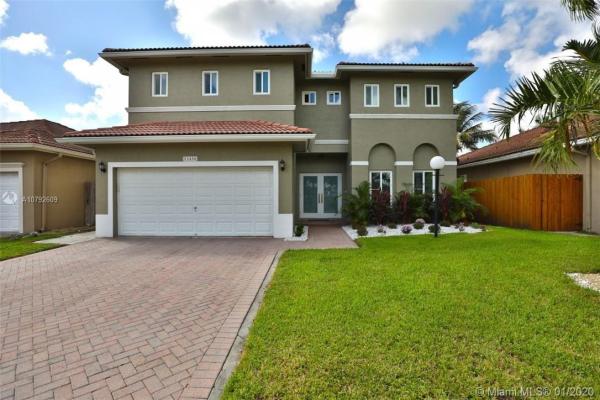 Twin Lake Shores West, 13436 SW 136th Ter, Three Lakes, Florida 33186, image 2