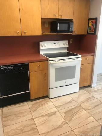 9360 SW 87th Ave #N5, Kendall, Florida 33176, image 2