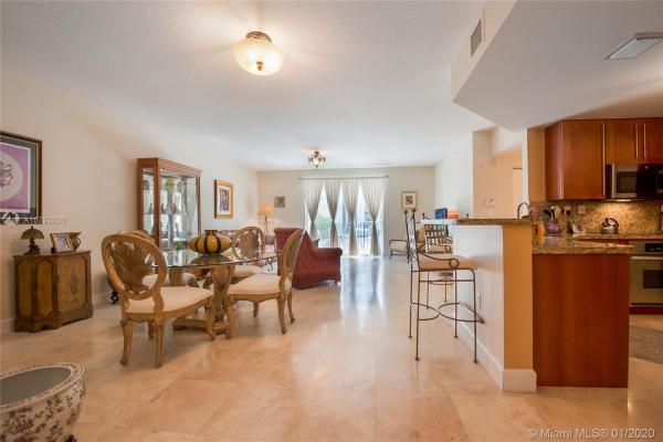 Villa Zamora, 118 Zamora Ave #202, Coral Gables, Florida 33134, image 2