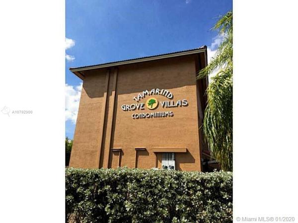 Tamarind Grove Villas, 8177 NW 8th St #D5, Fountainebleau, Florida 33126, image 2