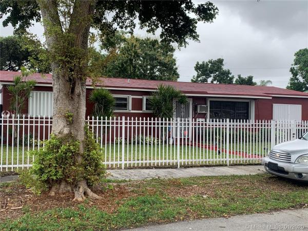 Scott Lake Manor, 1300 NW 180th Ter, Miami Gardens, Florida 33169, image 2