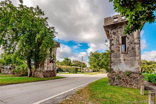 Central Miami, 3501 SW 58th Ave, Coral Terrace, Florida 33155, image 2