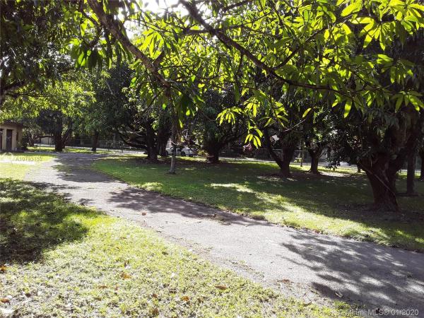 Helms Country Estates, 6790 SW 104th St, Pinecrest, Florida 33156, image 2