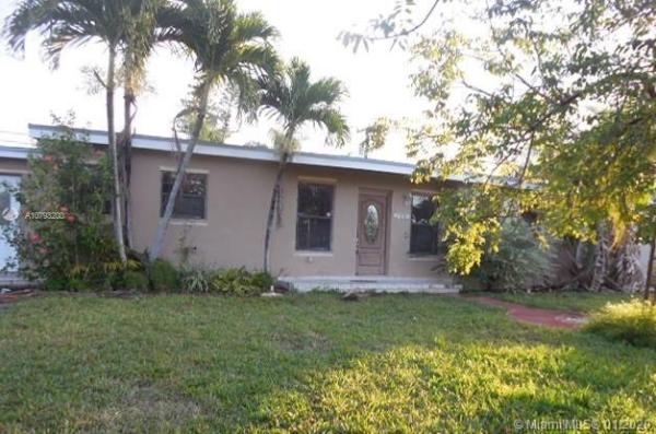 Holiday House, 19241 Holiday Rd, Cutler Bay, Florida 33157, image 2