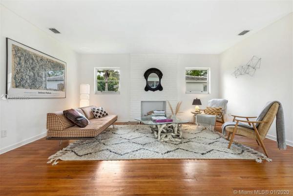 Washington Place, 820 NE 72nd St, Miami, Florida 33138, image 2