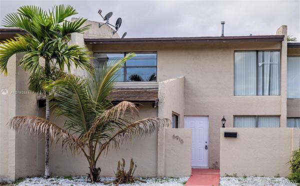 Snapper Creek Townhouses, 6916 SW 110th Ave #none, Kendall, Florida 33173, image 2