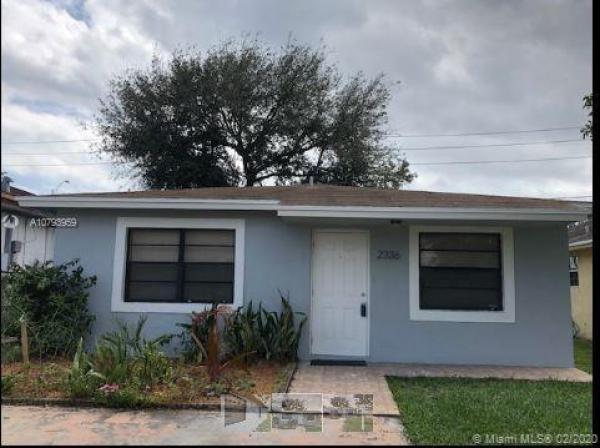 Liberia, 2336 Hope St, Hollywood, Florida 33020, image 2