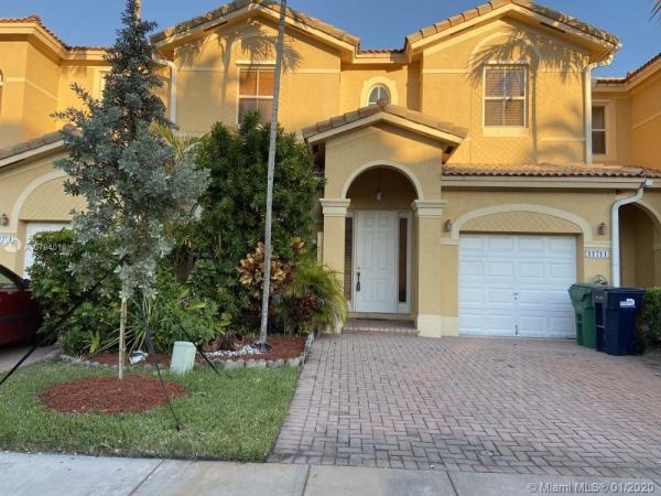 Kendall Breeze West, 11711 SW 137th Pl, The Hammocks, Florida 33186, image 2