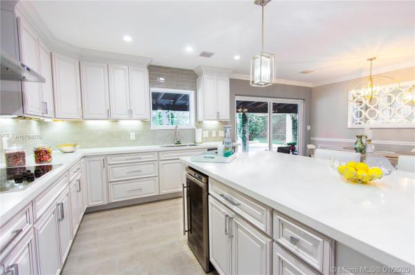 Suniland Manor, 13105 SW 82nd Ct, Pinecrest, Florida 33156, image 2