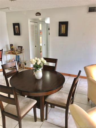 Pine Lake Village, 8877 Fontainebleau Blvd #201-B, Fountainebleau, Florida 33172, image 2