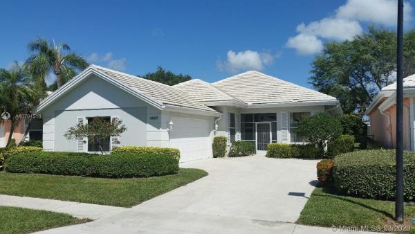 Garden Oaks, 8683 Wakefield Dr, Palm Beach Gardens, Florida 33410, image 2