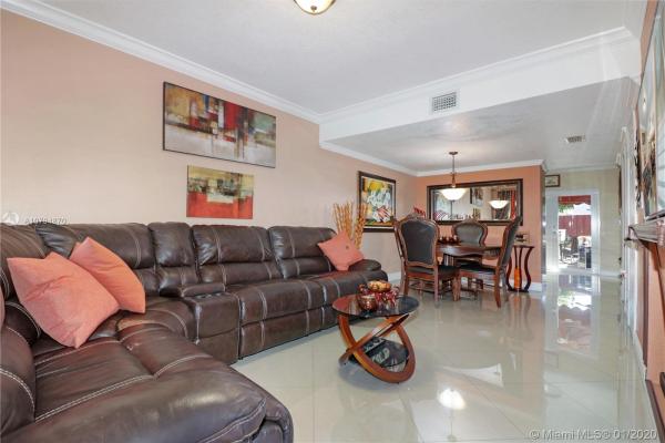 Mira Villas, 561 NW 82nd Ct #188, Fountainebleau, Florida 33126, image 2
