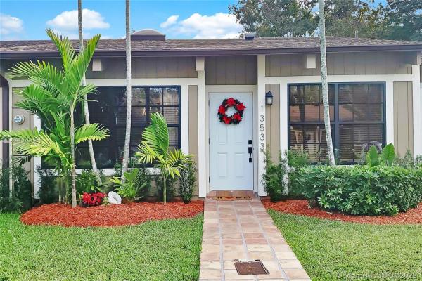 Cindis Place, 13533 SW 101st Ln 0, The Crossings, Florida 33186, image 2