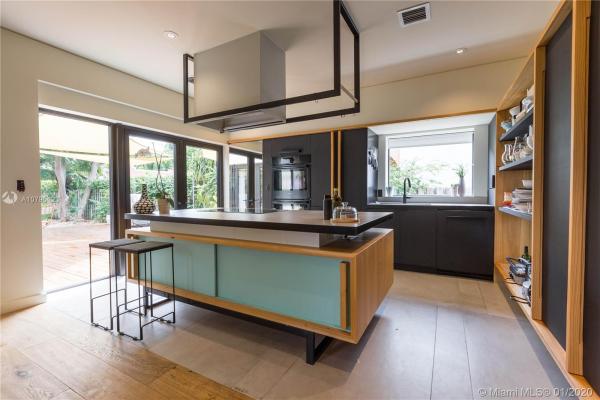 Palm View, 1026 18th St, Miami Beach, Florida 33139, image 2
