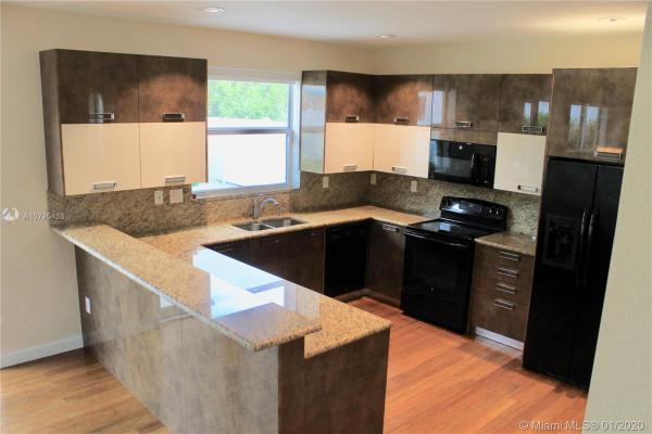 Kendall Commons Residential, 9212 SW 171st Ct, The Hammocks, Florida 33196, image 2