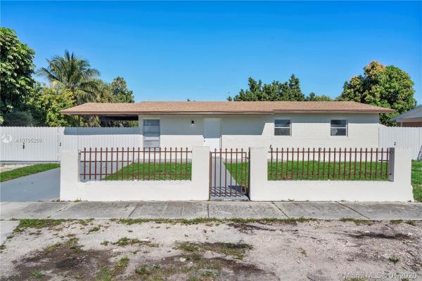 Miami Gardens Manor, 5031 NW 198th St, Miami Gardens, Florida 33055, image 2