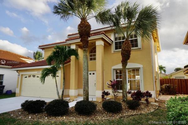 Hidden Lake, 10572 Lake Jasmine Dr, Boca Raton, Florida 33498, image 2