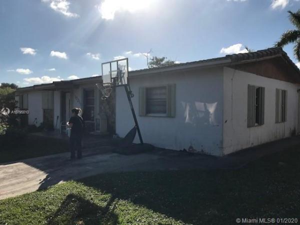Red Road Manor At Carol City, 17210 NW 52nd Ave, Miami Gardens, Florida 33055, image 2