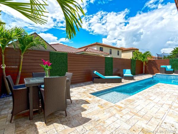 Venetian Parc, 15222 SW 173rd St, Richmond West, Florida 33187, image 2