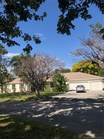 Robin's Run West, 14941 SW 147th St, Country Walk, Florida 33196, image 2
