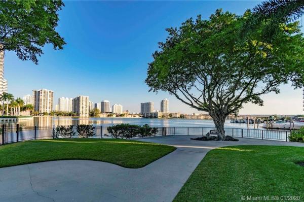 Commodore Plaza Tower, 2750 NE 183rd St #2706, Aventura, Florida 33160, image 2