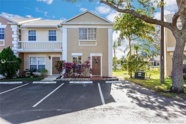 Crown Colony, 2840 S Edgehill Ln, Cooper City, Florida 33026, image 2