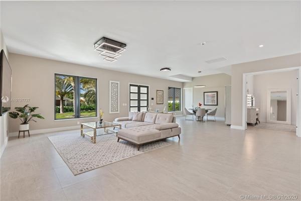 Waterway Manor, 14036 N Miller Dr, Palm Beach Gardens, Florida 33410, image 2