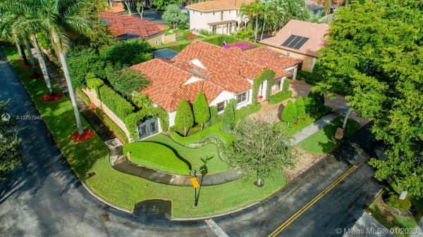 Royal Palm North, 15450 NW 82nd Pl, Miami Lakes, Florida 33016, image 2