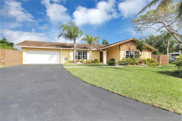 Pine Shore, 11391 SW 122nd St, Kendall, Florida 33176, image 2