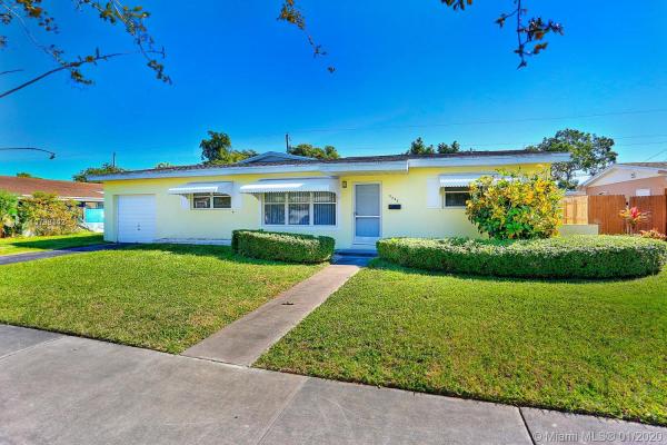 Pine Tree Manor, 9326 Jamaica Dr, Cutler Bay, Florida 33189, image 2