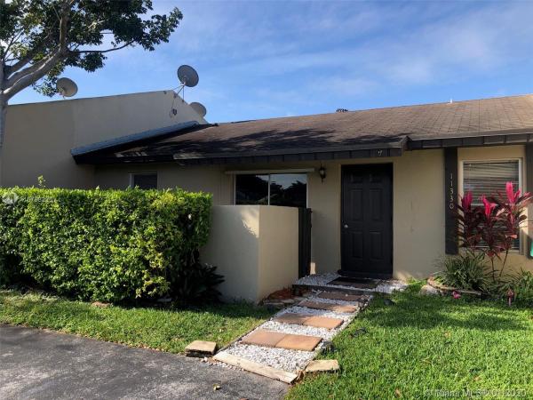 Devon Aire Villas, 11330 SW 122nd Pl #11330, The Crossings, Florida 33186, image 2