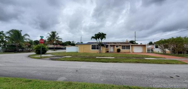 Sierra Mirada, 19600 NW 5th Pl, Miami Gardens, Florida 33169, image 2