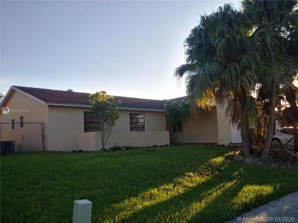 Meadow Wood Manor, 13060 SW 263rd Ter, Princeton, Florida 33032, image 2
